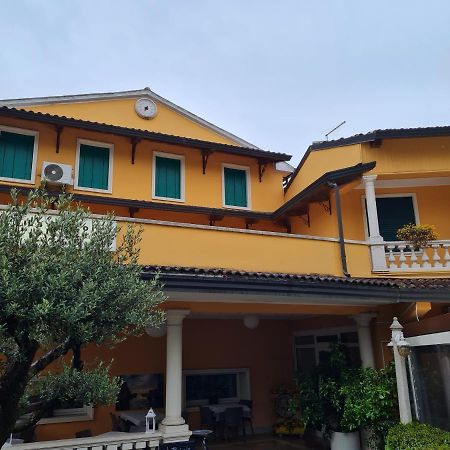 Casa Colonna Montegrotto Terme Lägenhet Exteriör bild